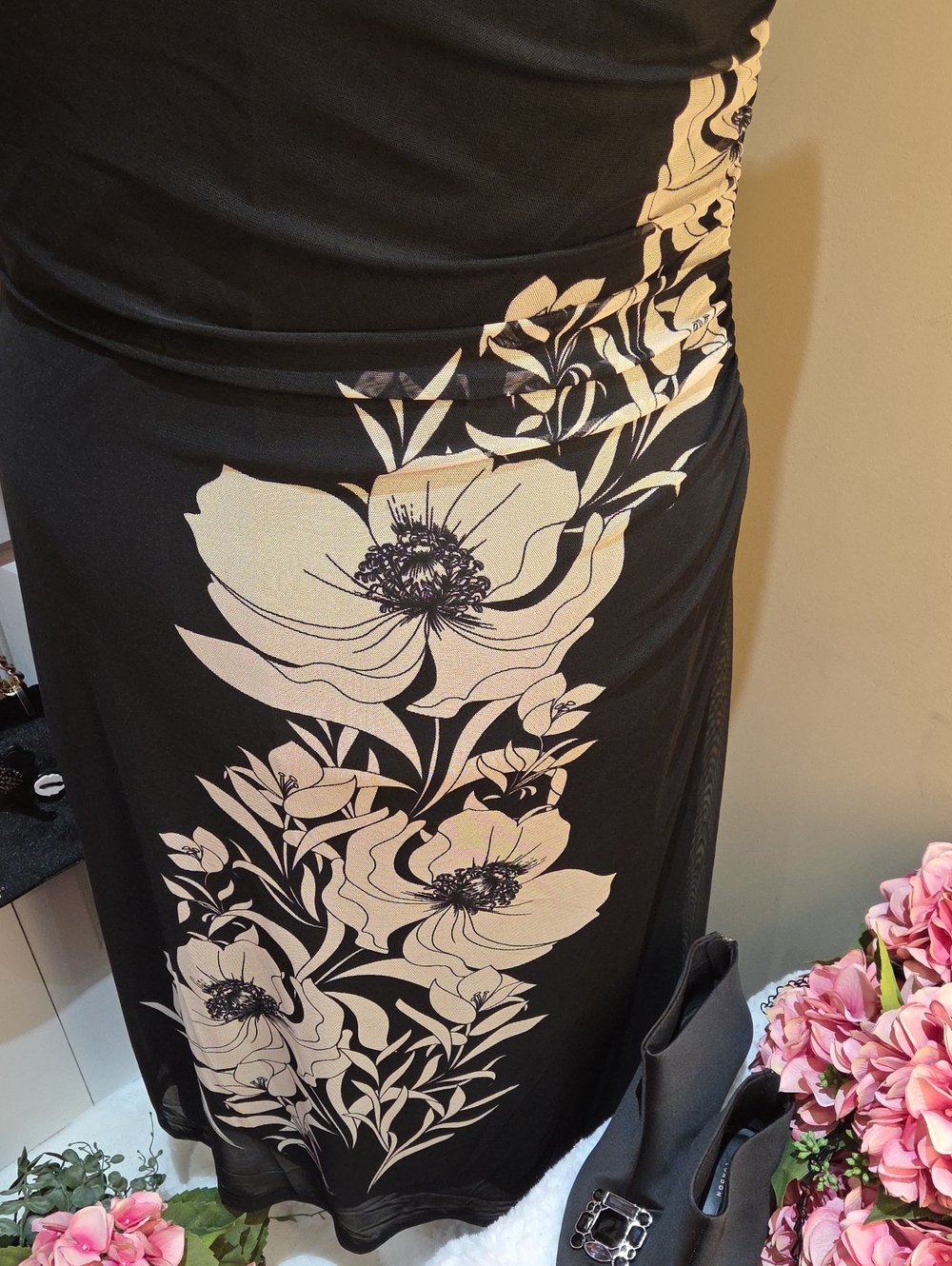 Nwt 2X Rachel Zoe Black Maxi Dress with Cream Floral Motif - Picture 7 of 16